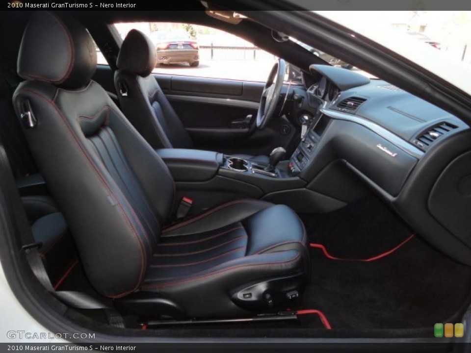 Nero Interior Photo for the 2010 Maserati GranTurismo S #48234495