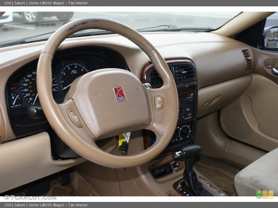 Tan Interior Photo for the 2001 Saturn L Series LW300 Wagon #48247227