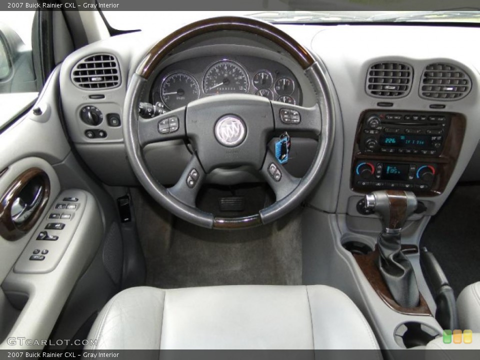 Gray Interior Dashboard for the 2007 Buick Rainier CXL #48247428