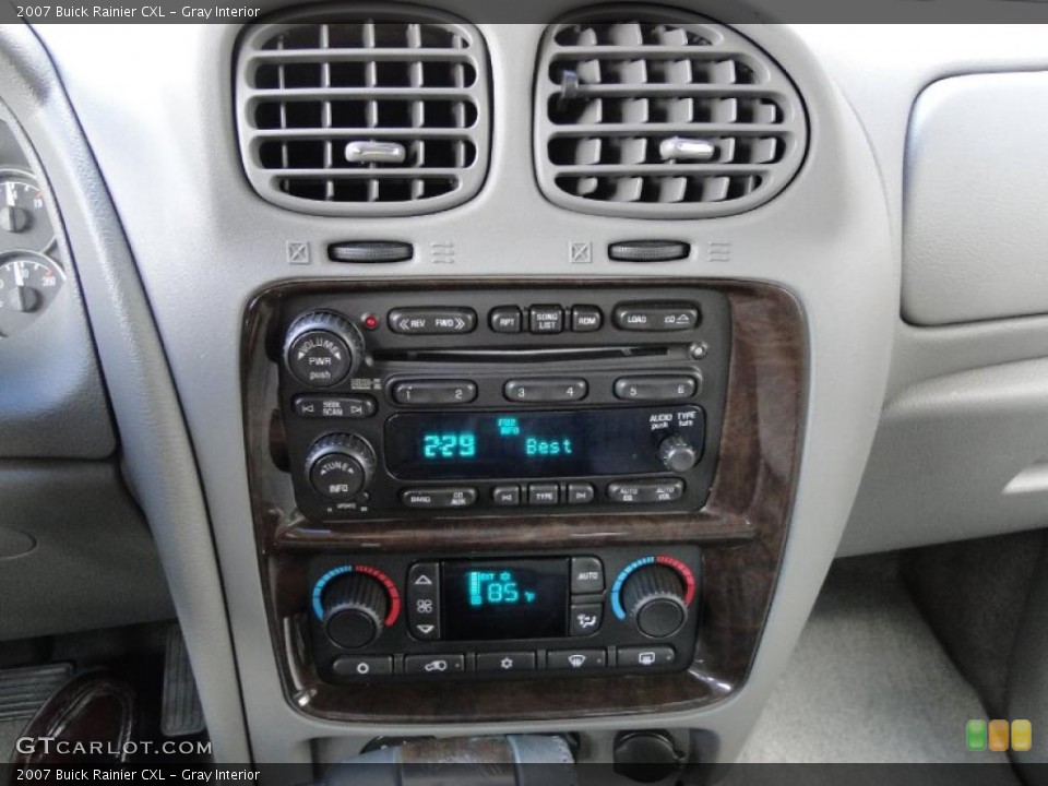 Gray Interior Controls for the 2007 Buick Rainier CXL #48247443