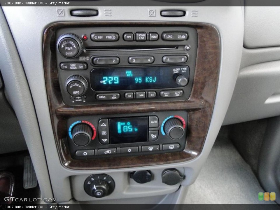 Gray Interior Controls for the 2007 Buick Rainier CXL #48247455