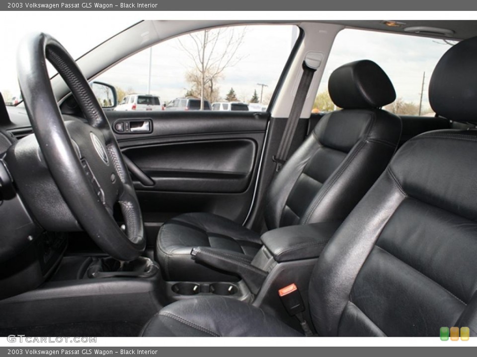Black Interior Photo for the 2003 Volkswagen Passat GLS Wagon #48248295