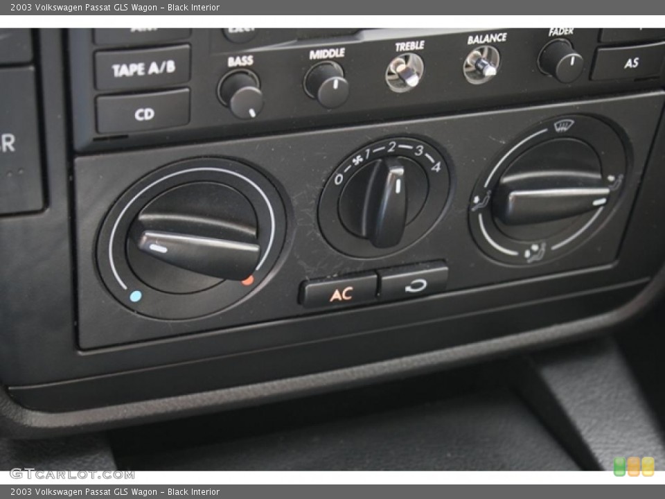 Black Interior Controls for the 2003 Volkswagen Passat GLS Wagon #48248436