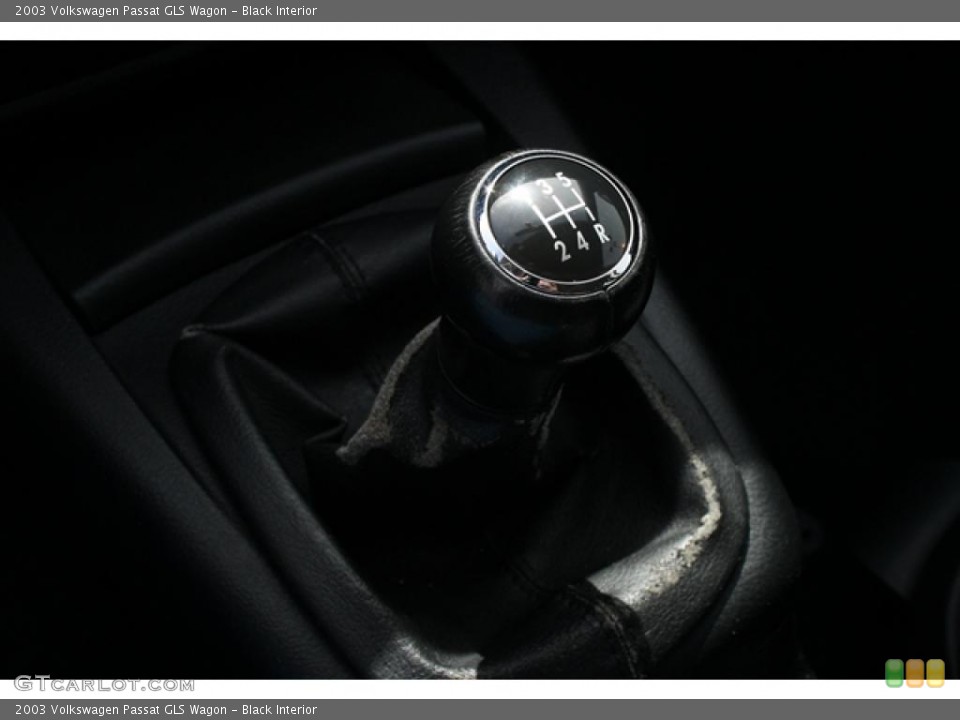 Black Interior Transmission for the 2003 Volkswagen Passat GLS Wagon #48248445