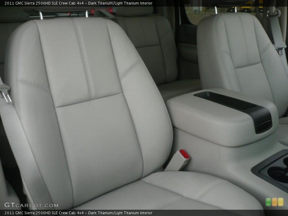 Dark Titanium/Light Titanium Interior Photo for the 2011 GMC Sierra 2500HD SLE Crew Cab 4x4 #48255468