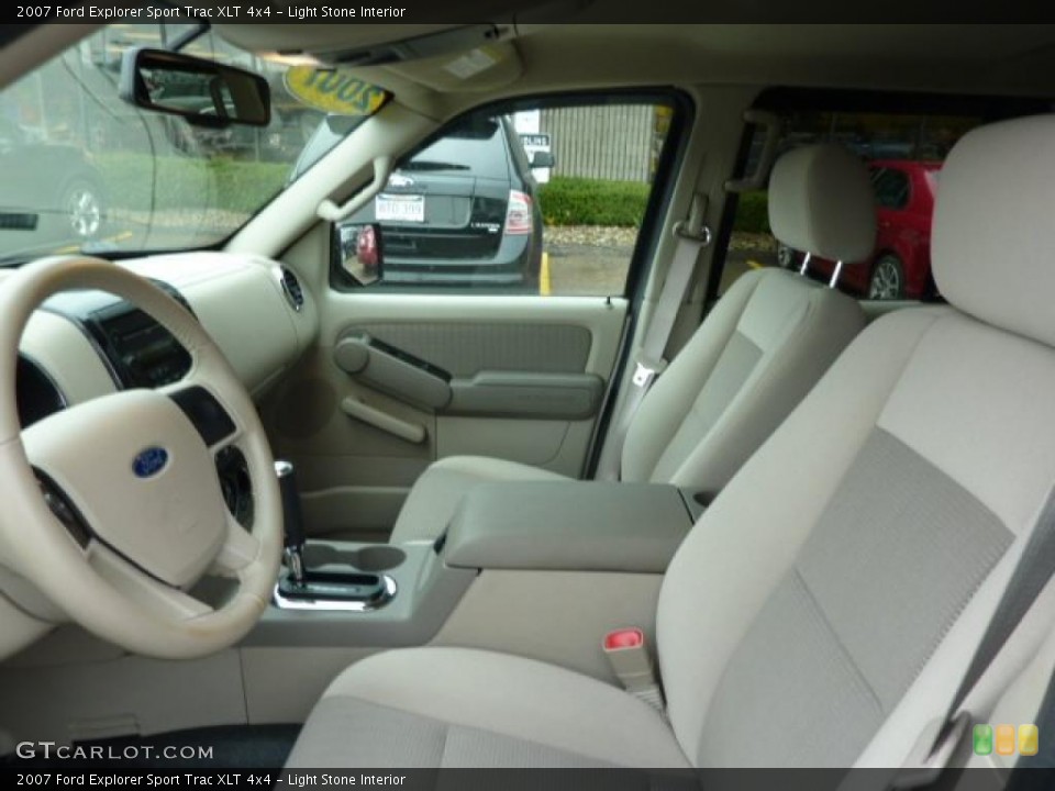 Light Stone Interior Photo for the 2007 Ford Explorer Sport Trac XLT 4x4 #48260280