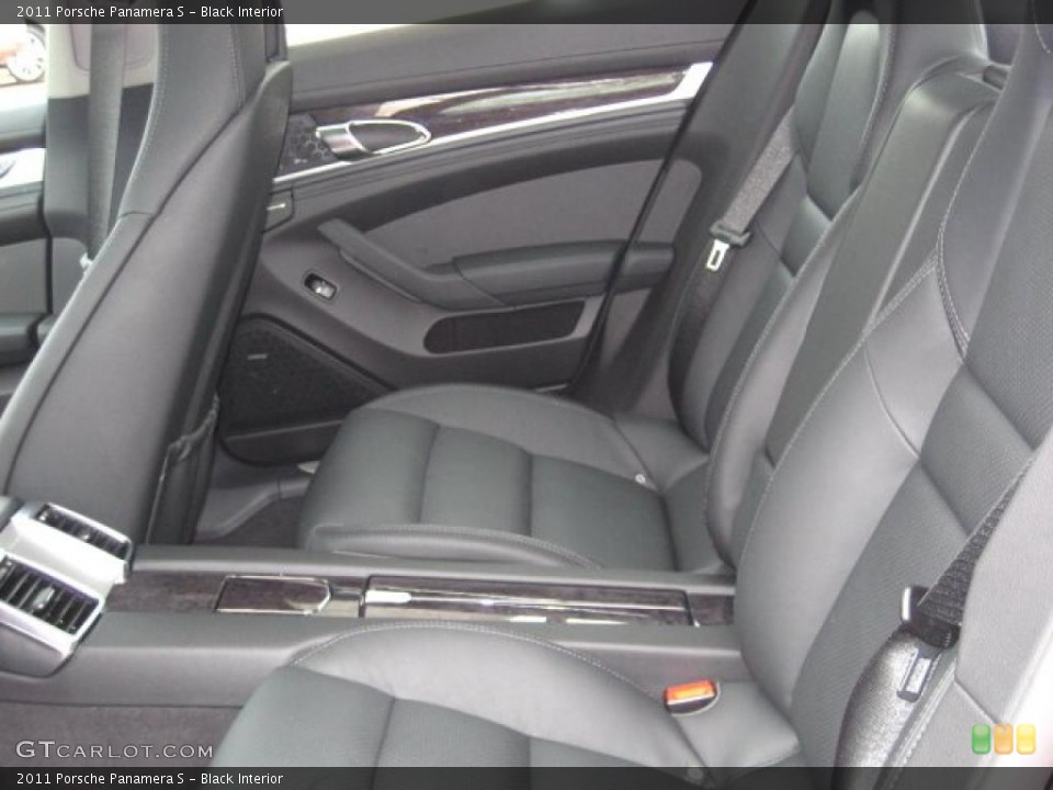 Black Interior Photo for the 2011 Porsche Panamera S #48262266