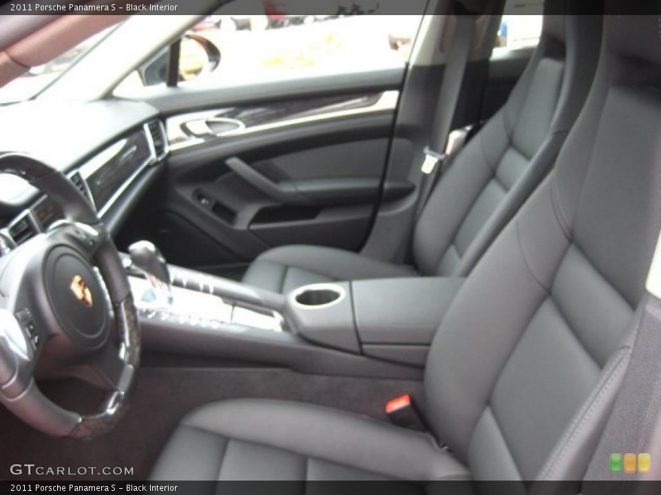 Black Interior Photo for the 2011 Porsche Panamera S #48262275