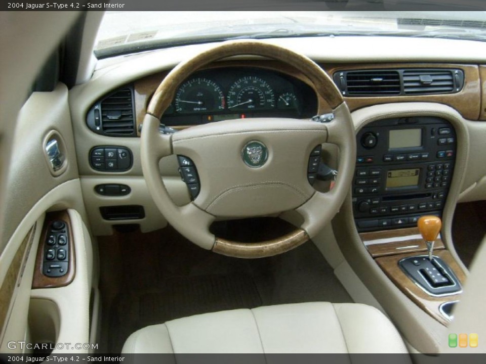 Sand Interior Dashboard for the 2004 Jaguar S-Type 4.2 #48264462