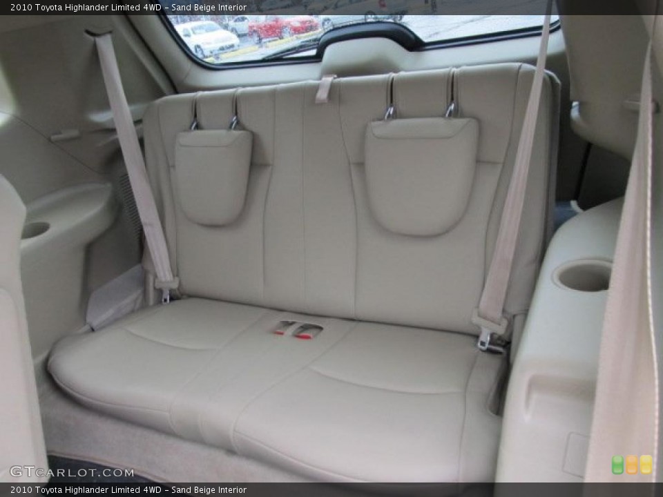 Sand Beige Interior Photo for the 2010 Toyota Highlander Limited 4WD #48265704