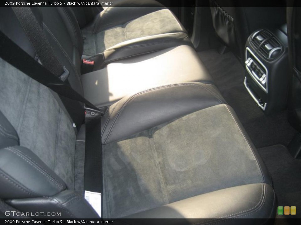 Black w/Alcantara Interior Photo for the 2009 Porsche Cayenne Turbo S #48273127