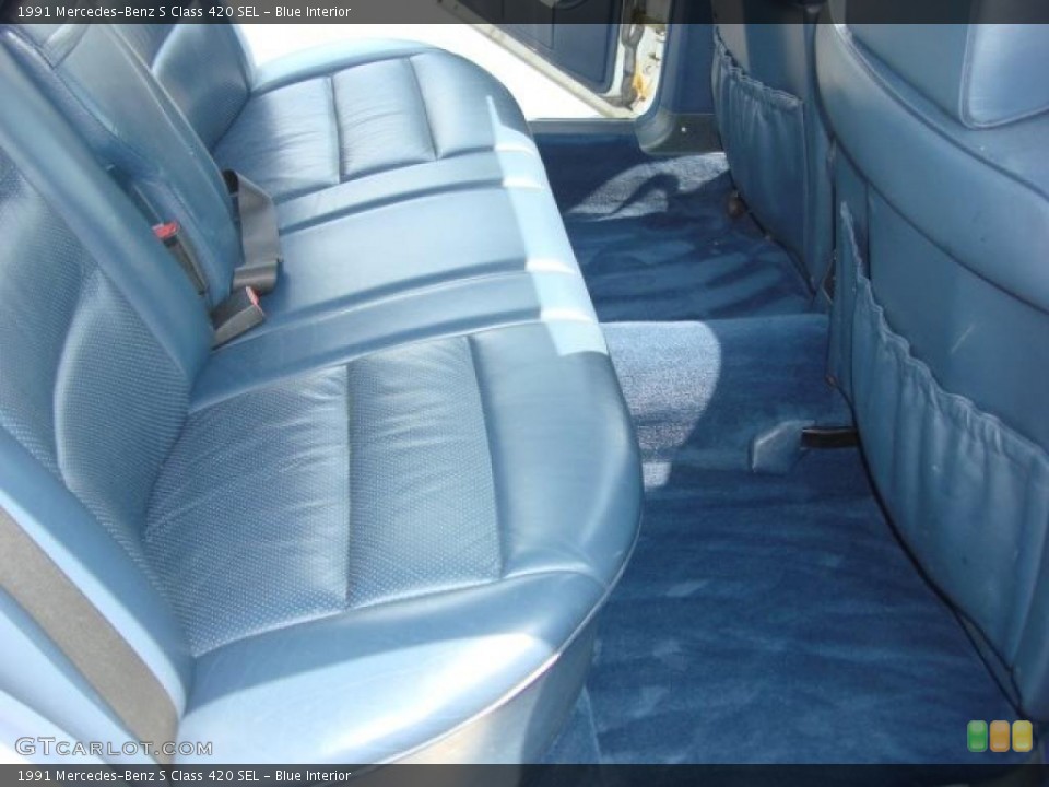 Blue Interior Photo for the 1991 Mercedes-Benz S Class 420 SEL #48275386