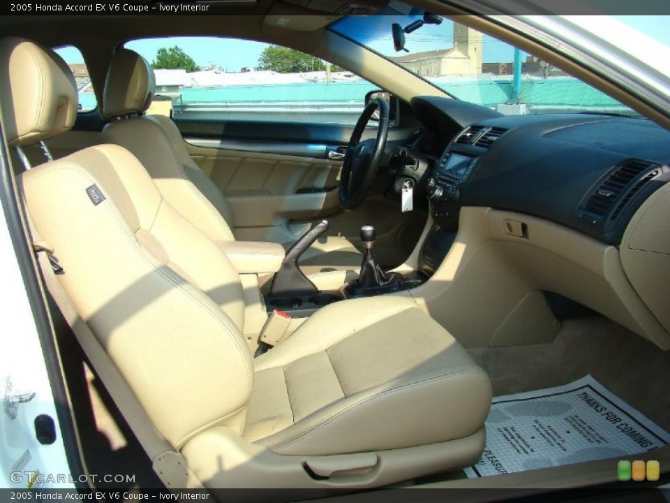 Ivory Interior Photo for the 2005 Honda Accord EX V6 Coupe #48276568