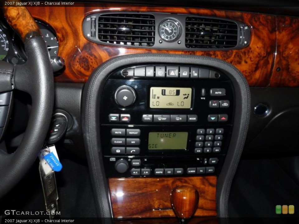 Charcoal Interior Controls for the 2007 Jaguar XJ XJ8 #48279499