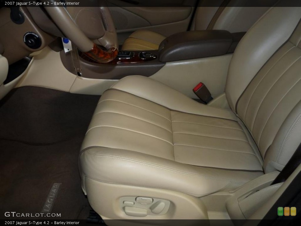Barley Interior Photo for the 2007 Jaguar S-Type 4.2 #48279844