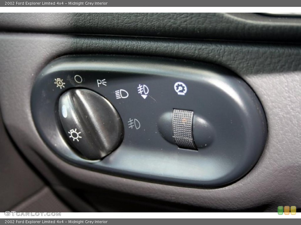 Midnight Grey Interior Controls for the 2002 Ford Explorer Limited 4x4 #48281308