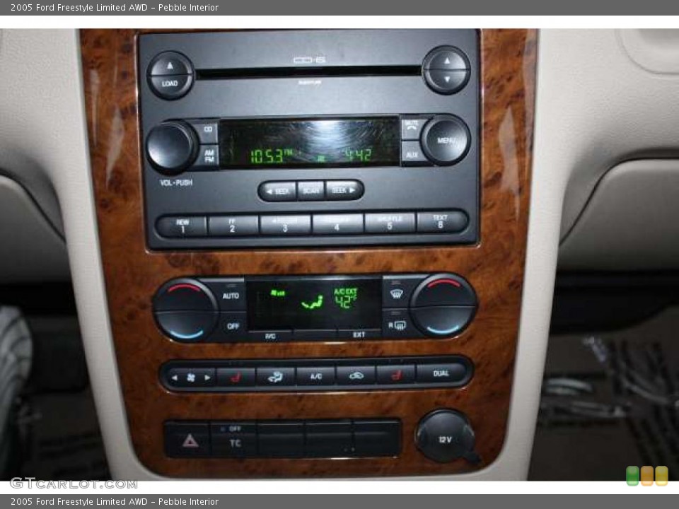 Pebble Interior Controls for the 2005 Ford Freestyle Limited AWD #48281578
