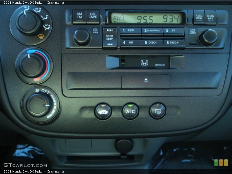 Gray Interior Controls for the 2001 Honda Civic DX Sedan #48284623