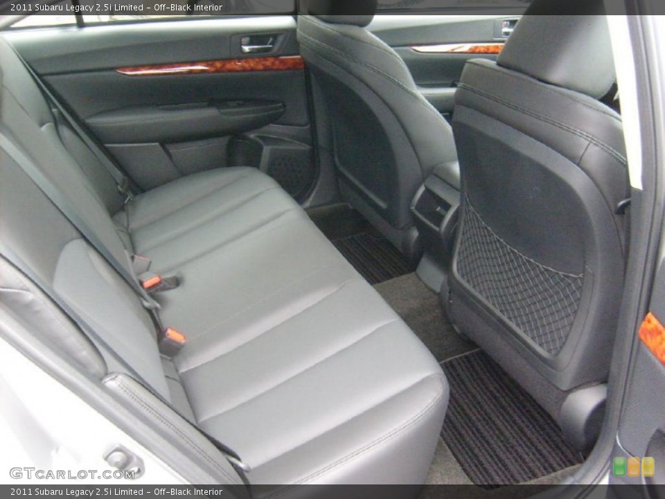 Off-Black Interior Photo for the 2011 Subaru Legacy 2.5i Limited #48289381