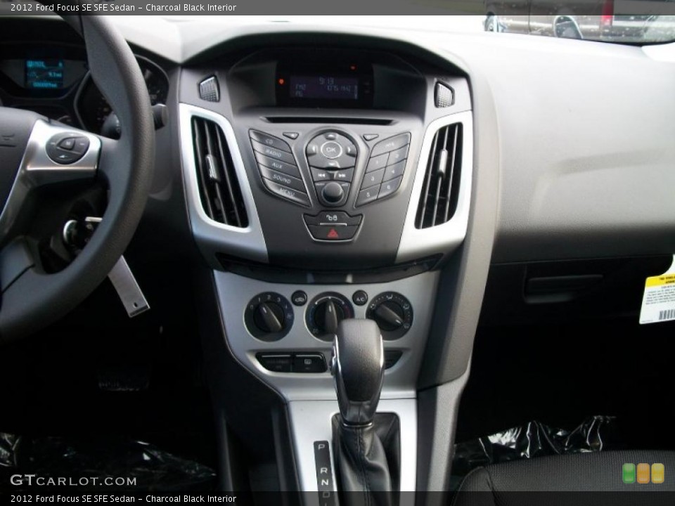 Charcoal Black Interior Controls for the 2012 Ford Focus SE SFE Sedan #48291154