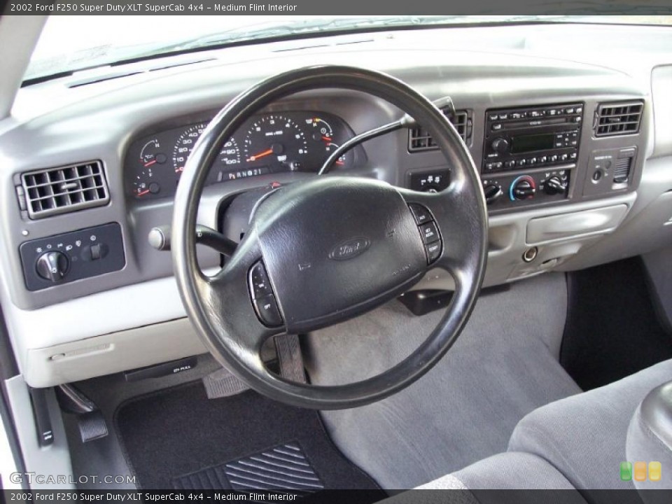 Medium Flint Interior Dashboard for the 2002 Ford F250 Super Duty XLT SuperCab 4x4 #48293434