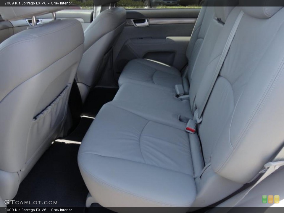Gray Interior Photo for the 2009 Kia Borrego EX V6 #48293458