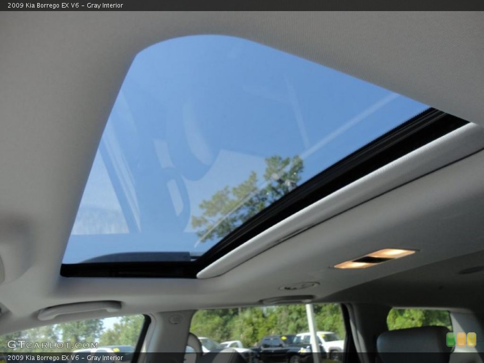 Gray Interior Sunroof for the 2009 Kia Borrego EX V6 #48293812