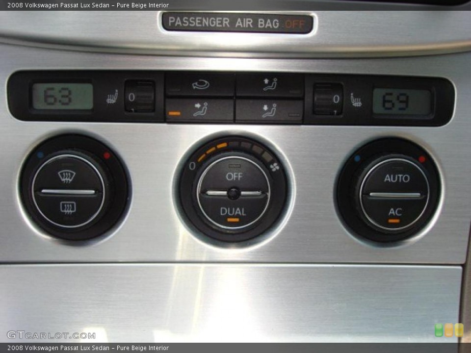 Pure Beige Interior Controls for the 2008 Volkswagen Passat Lux Sedan #48304792