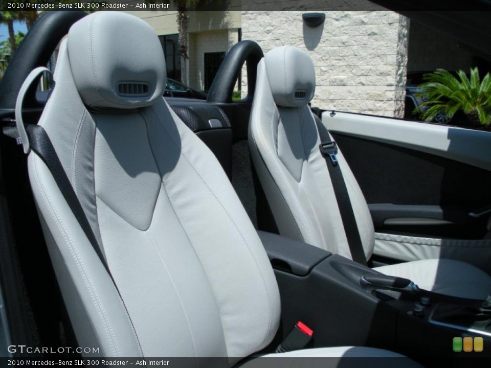 Ash 2010 Mercedes-Benz SLK Interiors