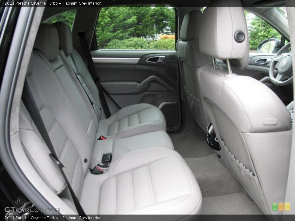 Platinum Grey Interior Photo for the 2011 Porsche Cayenne Turbo #48312676
