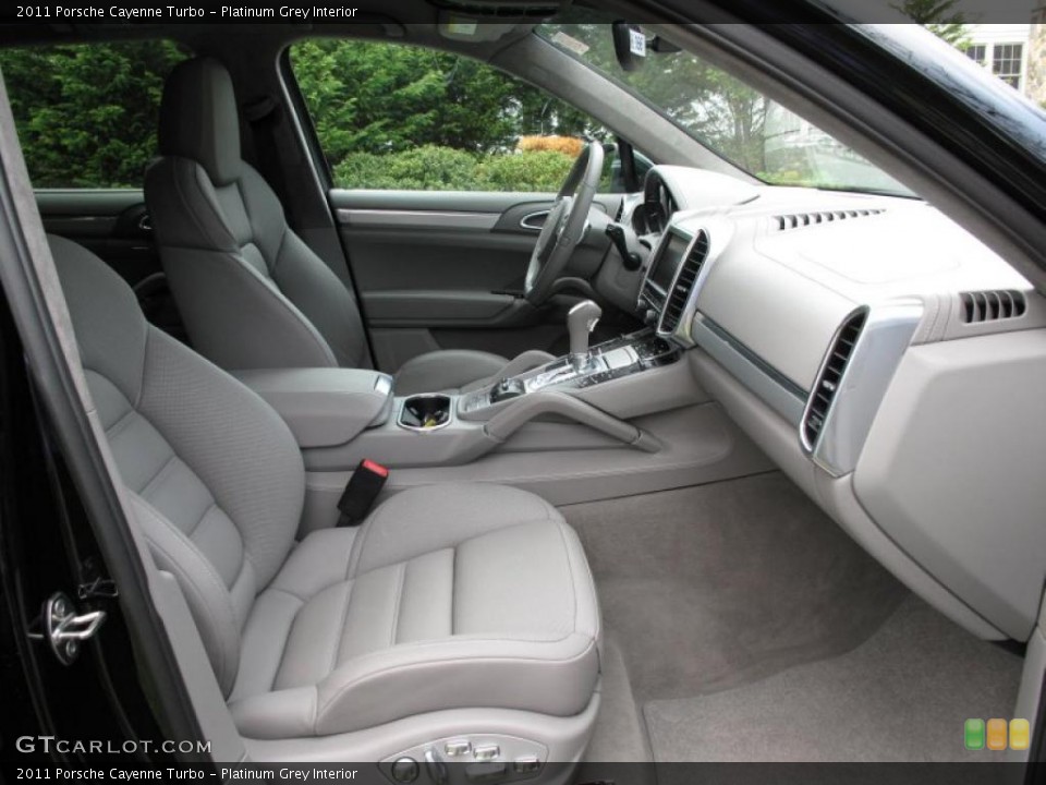 Platinum Grey Interior Photo for the 2011 Porsche Cayenne Turbo #48312706