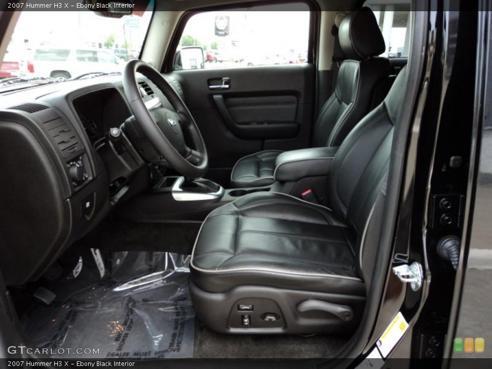 Ebony Black Interior Photo for the 2007 Hummer H3 X #48313012