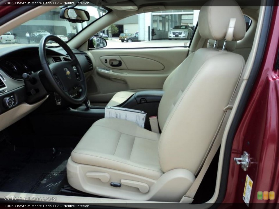 Neutral Interior Photo for the 2006 Chevrolet Monte Carlo LTZ #48313222