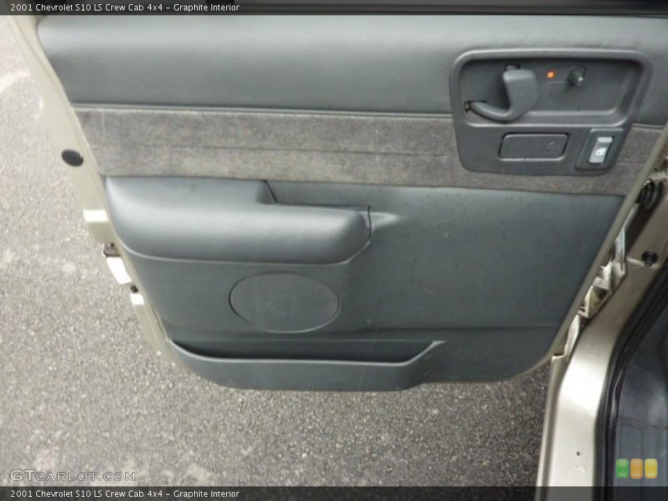 Graphite Interior Door Panel for the 2001 Chevrolet S10 LS Crew Cab 4x4 #48317413