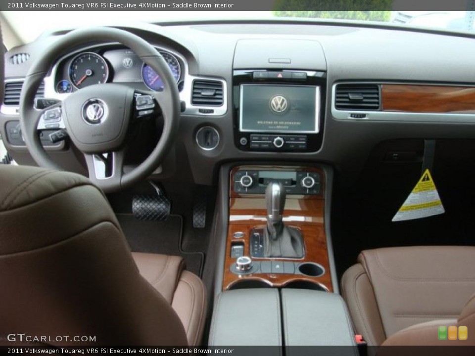 Saddle Brown Interior Photo for the 2011 Volkswagen Touareg VR6 FSI Executive 4XMotion #48323267