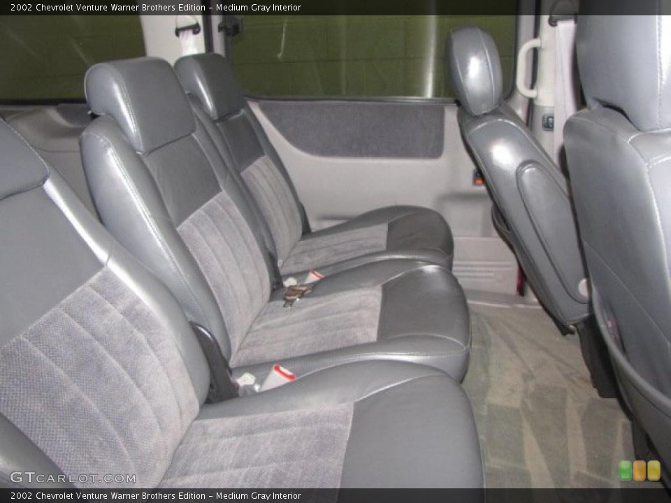 Medium Gray Interior Photo for the 2002 Chevrolet Venture Warner Brothers Edition #48324953