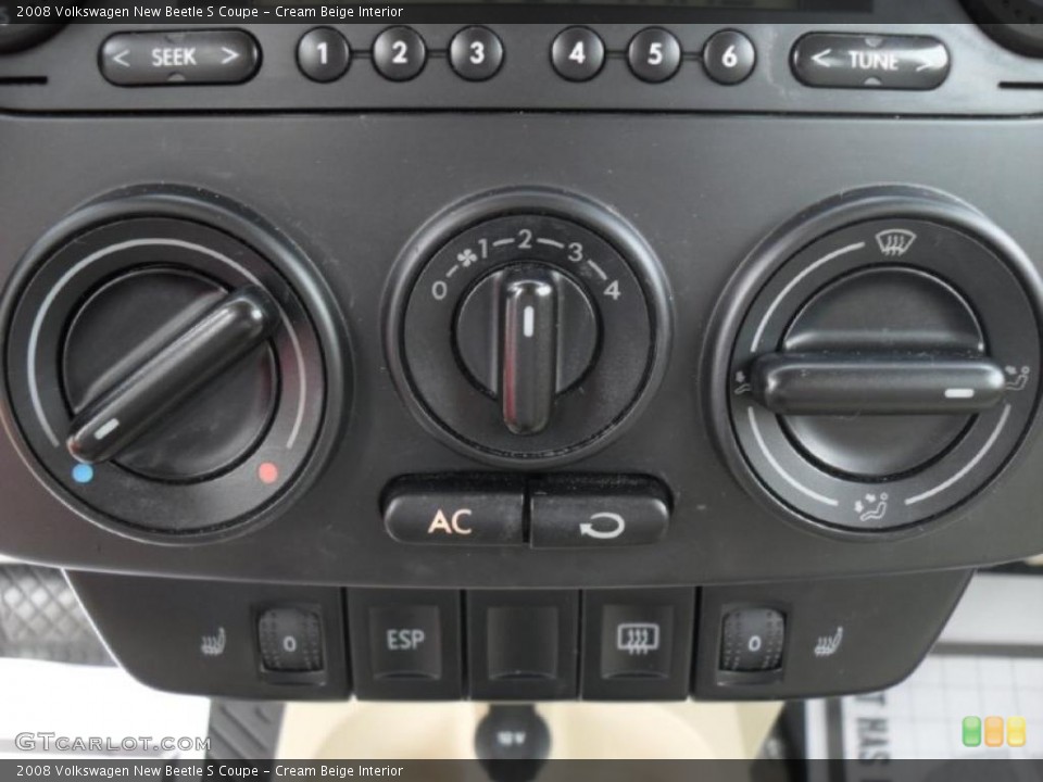 Cream Beige Interior Controls for the 2008 Volkswagen New Beetle S Coupe #48338642