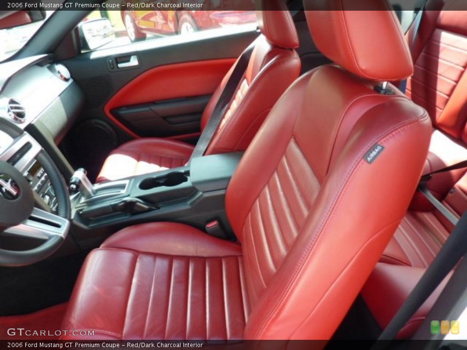 Red/Dark Charcoal Interior Photo for the 2006 Ford Mustang GT Premium Coupe #48350776
