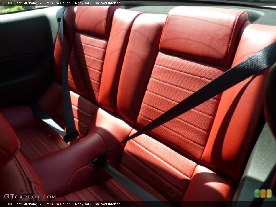 Red/Dark Charcoal Interior Photo for the 2006 Ford Mustang GT Premium Coupe #48350791