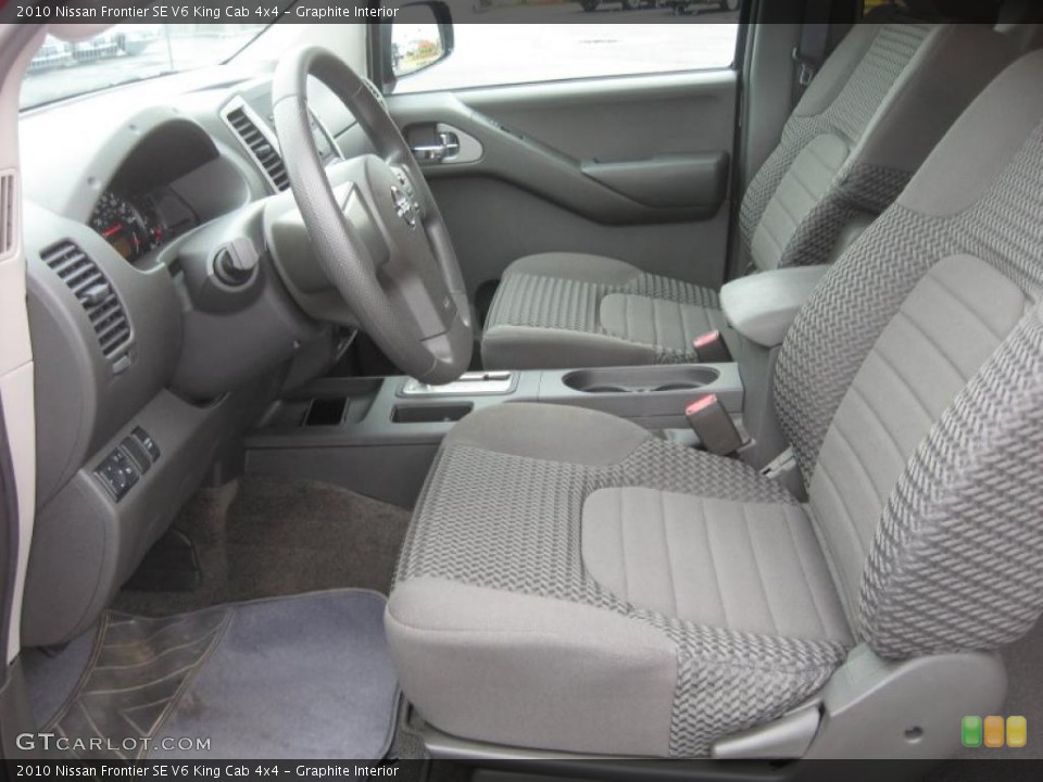 Graphite Interior Photo for the 2010 Nissan Frontier SE V6 King Cab 4x4 #48354283