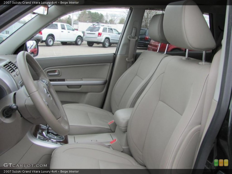 Beige Interior Photo for the 2007 Suzuki Grand Vitara Luxury 4x4 #48356770