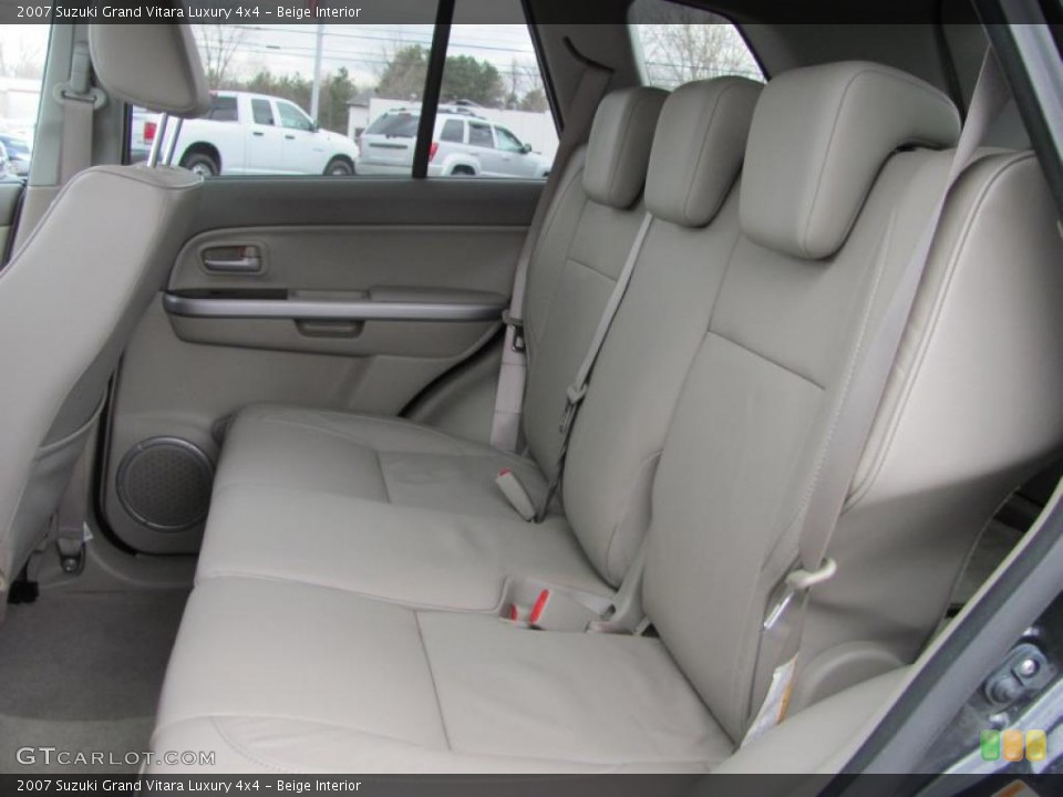 Beige Interior Photo for the 2007 Suzuki Grand Vitara Luxury 4x4 #48356797