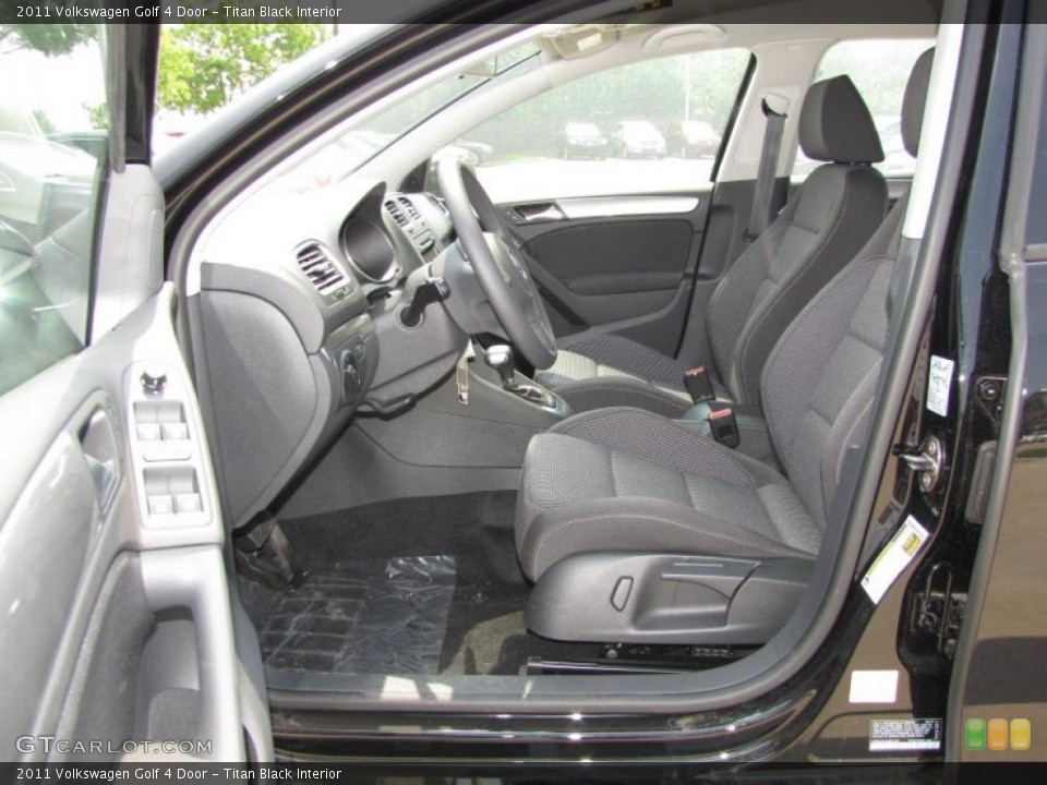 Titan Black Interior Photo for the 2011 Volkswagen Golf 4 Door #48360151