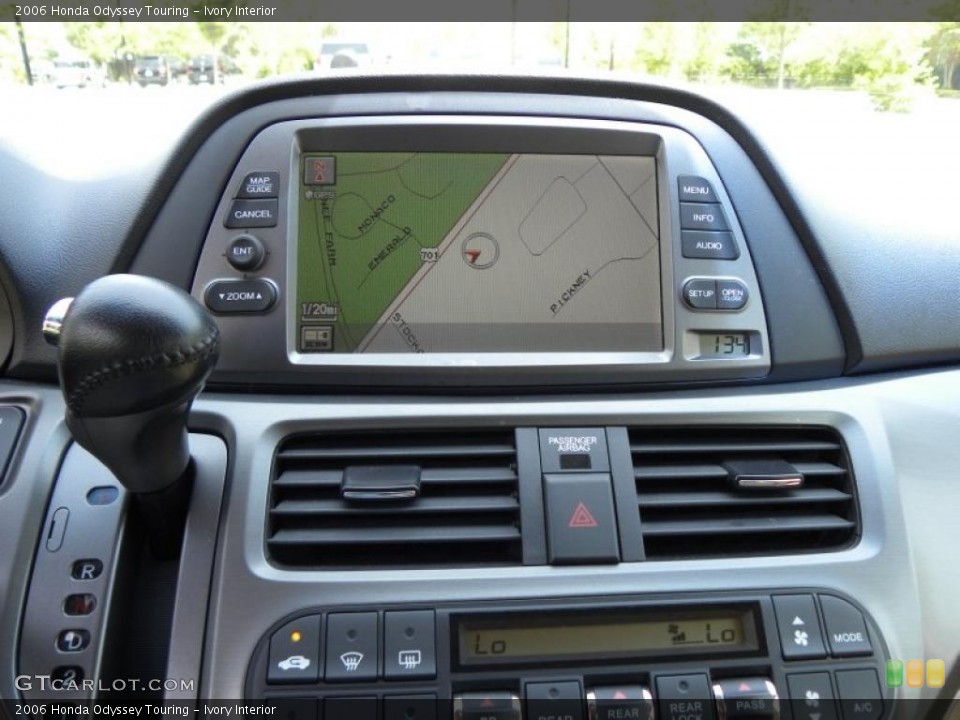Ivory Interior Navigation for the 2006 Honda Odyssey Touring #48368788