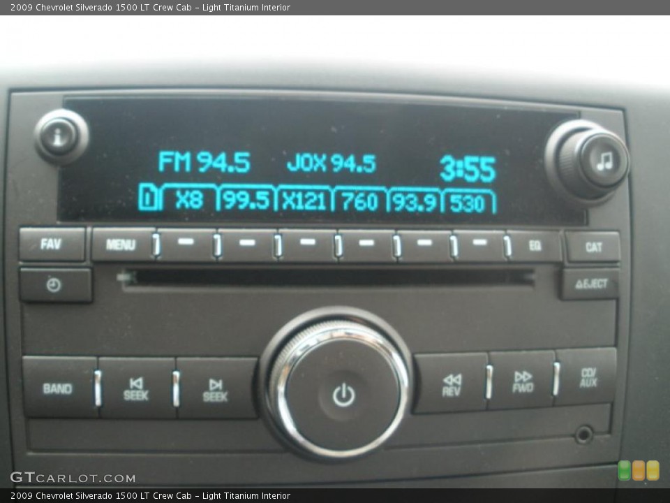 Light Titanium Interior Controls for the 2009 Chevrolet Silverado 1500 LT Crew Cab #48377156