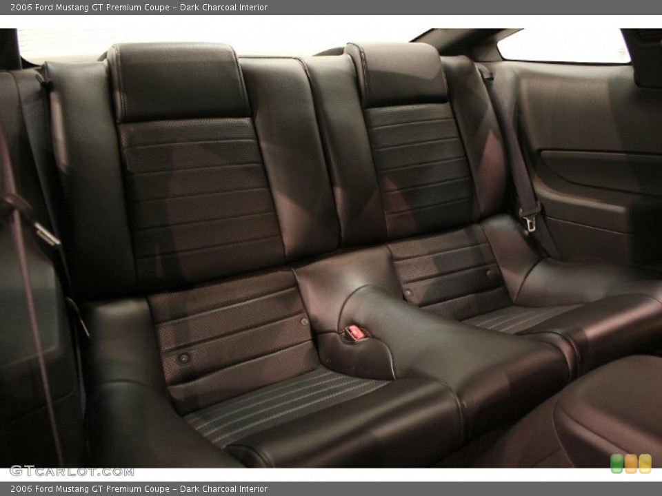 Dark Charcoal Interior Photo for the 2006 Ford Mustang GT Premium Coupe #48379100