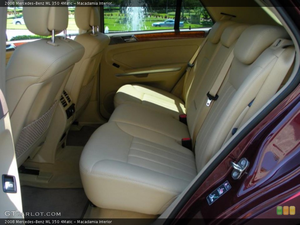 Macadamia Interior Photo for the 2008 Mercedes-Benz ML 350 4Matic #48389100