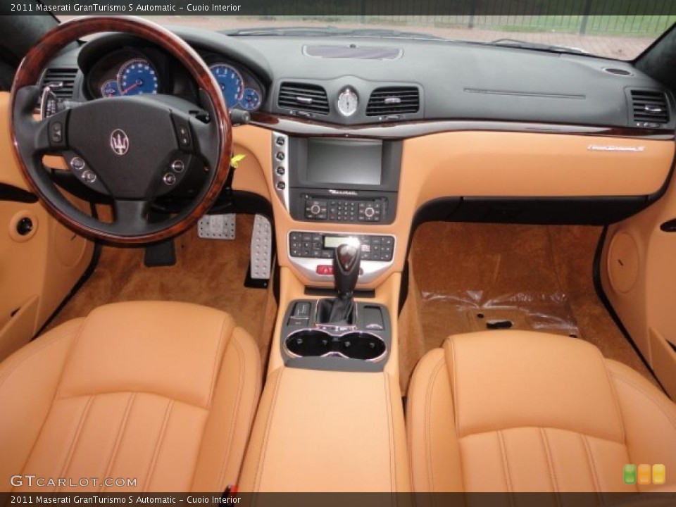 Cuoio Interior Dashboard for the 2011 Maserati GranTurismo S Automatic #48389316