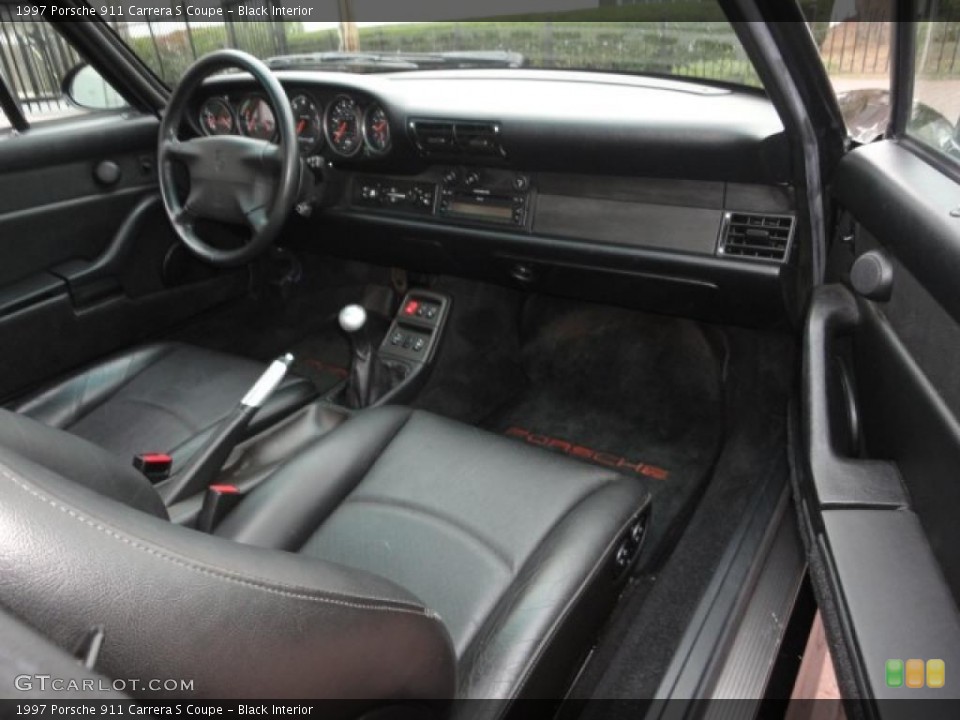 Black Interior Dashboard for the 1997 Porsche 911 Carrera S Coupe #48390210