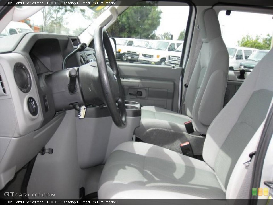 Medium Flint Interior Photo for the 2009 Ford E Series Van E150 XLT Passenger #48390861